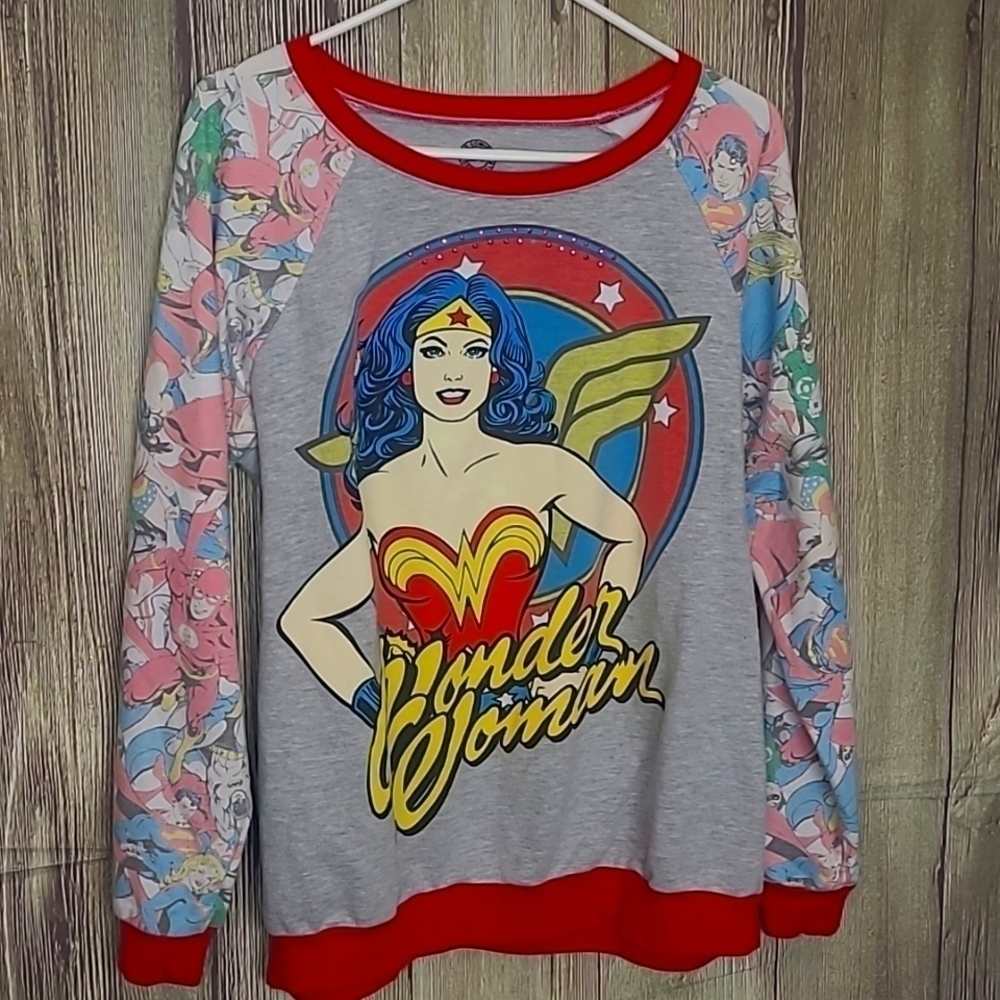 DC Comics Wonder Women Long Sleeve Top Sz XXL